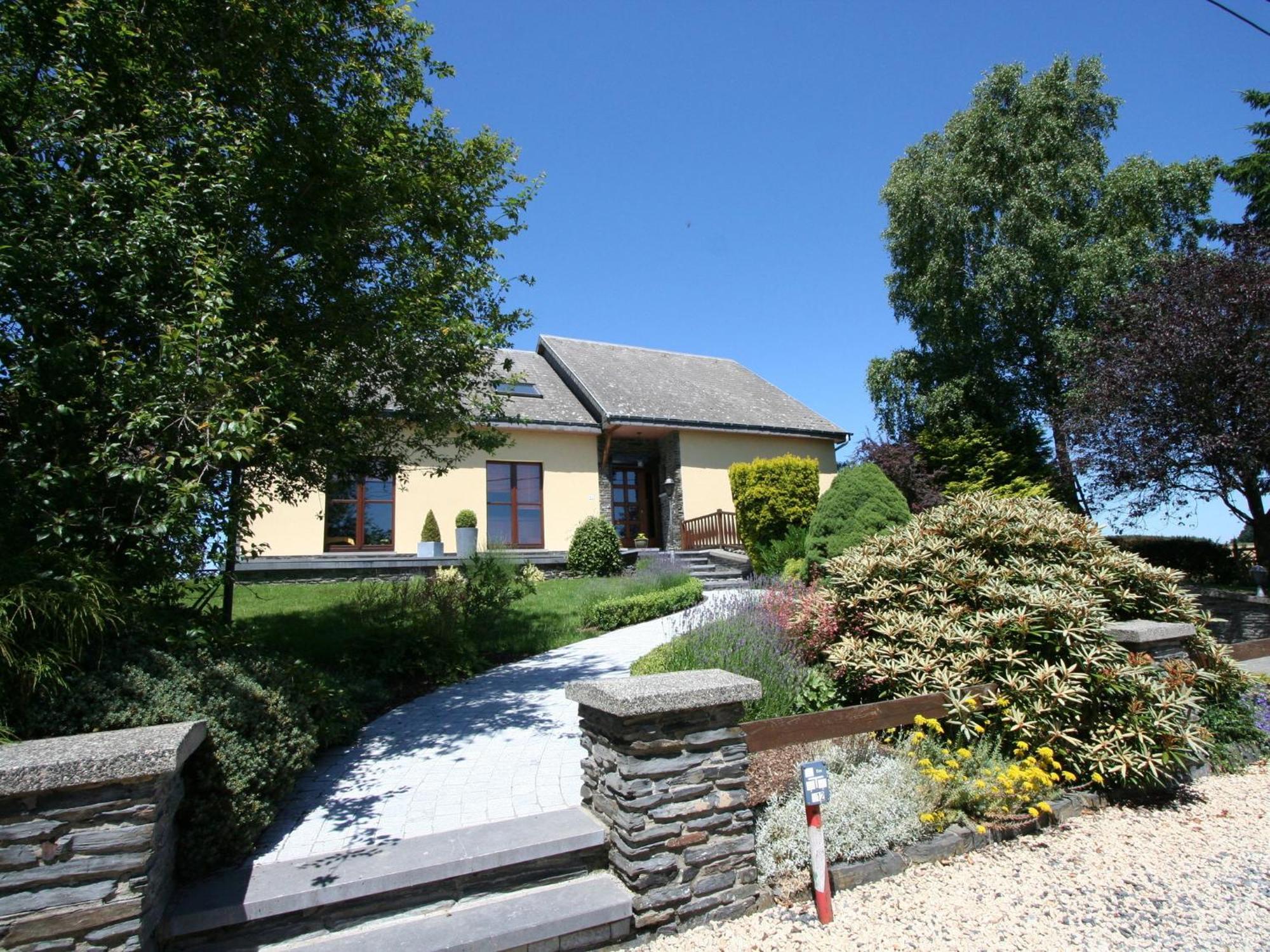 Peaceful Cottage In Ardennes With Private Terrace Bastenaken Buitenkant foto